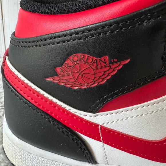 HP❤️ Nike Air Jordan Mid Black and Red Sneakers - Picture 12 of 14